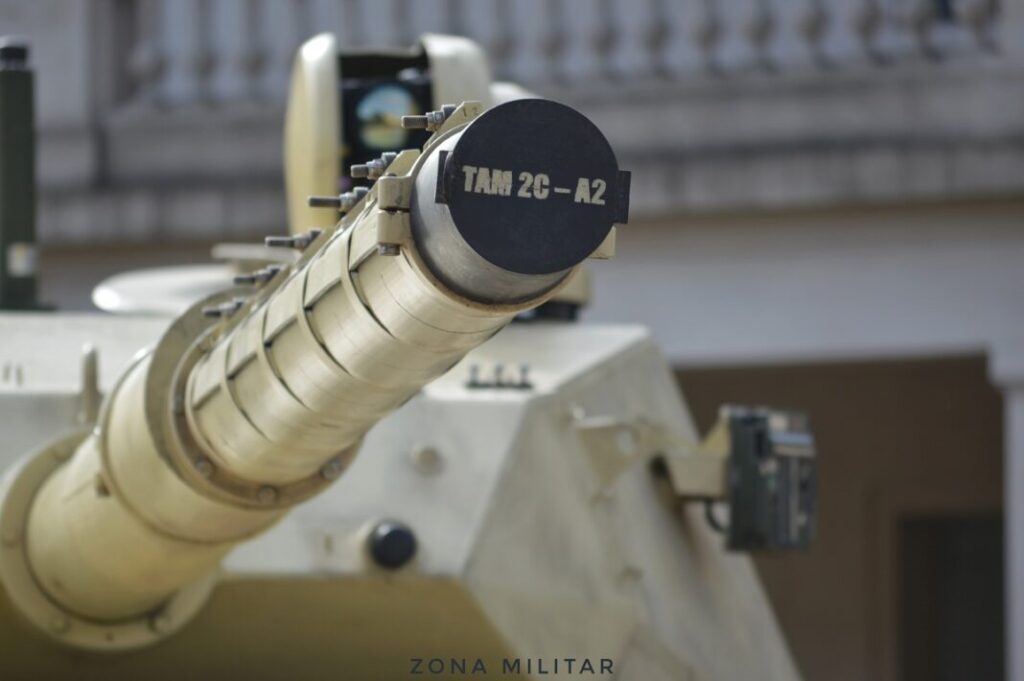 TAM-2C-A2-Ejercito-1-1068x710